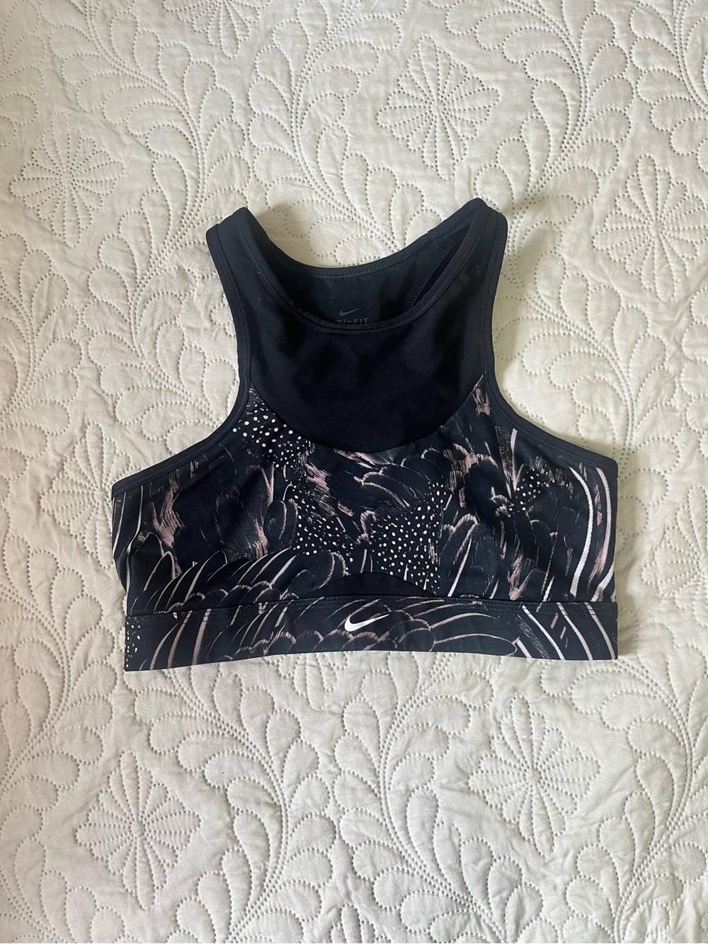 Nike Women's Feather Medium Black/Pink/Cream Sports Bra!